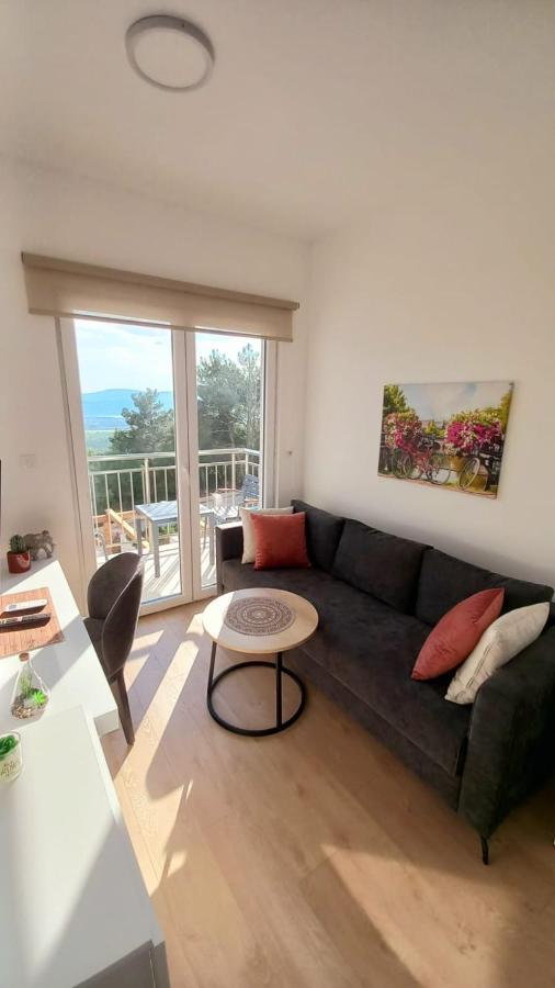 Cozy Apartments With Pool And Splendid Seaview Kavac Ngoại thất bức ảnh