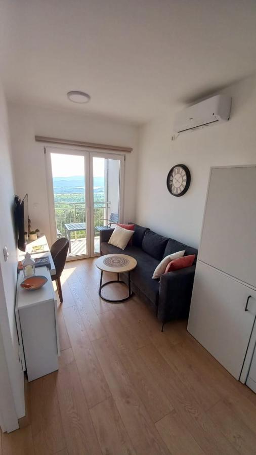 Cozy Apartments With Pool And Splendid Seaview Kavac Ngoại thất bức ảnh